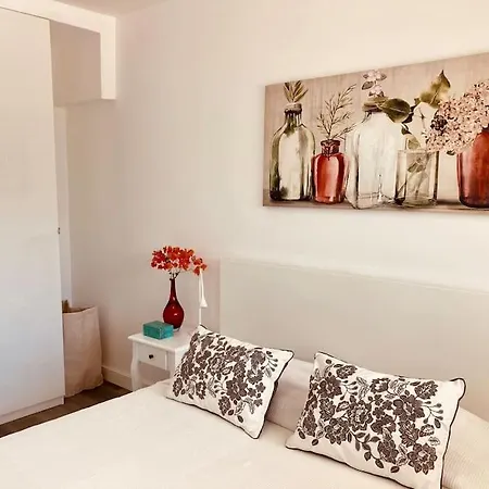 Alegranza 18 * San Bartolome de Tirajana (Gran Canaria)